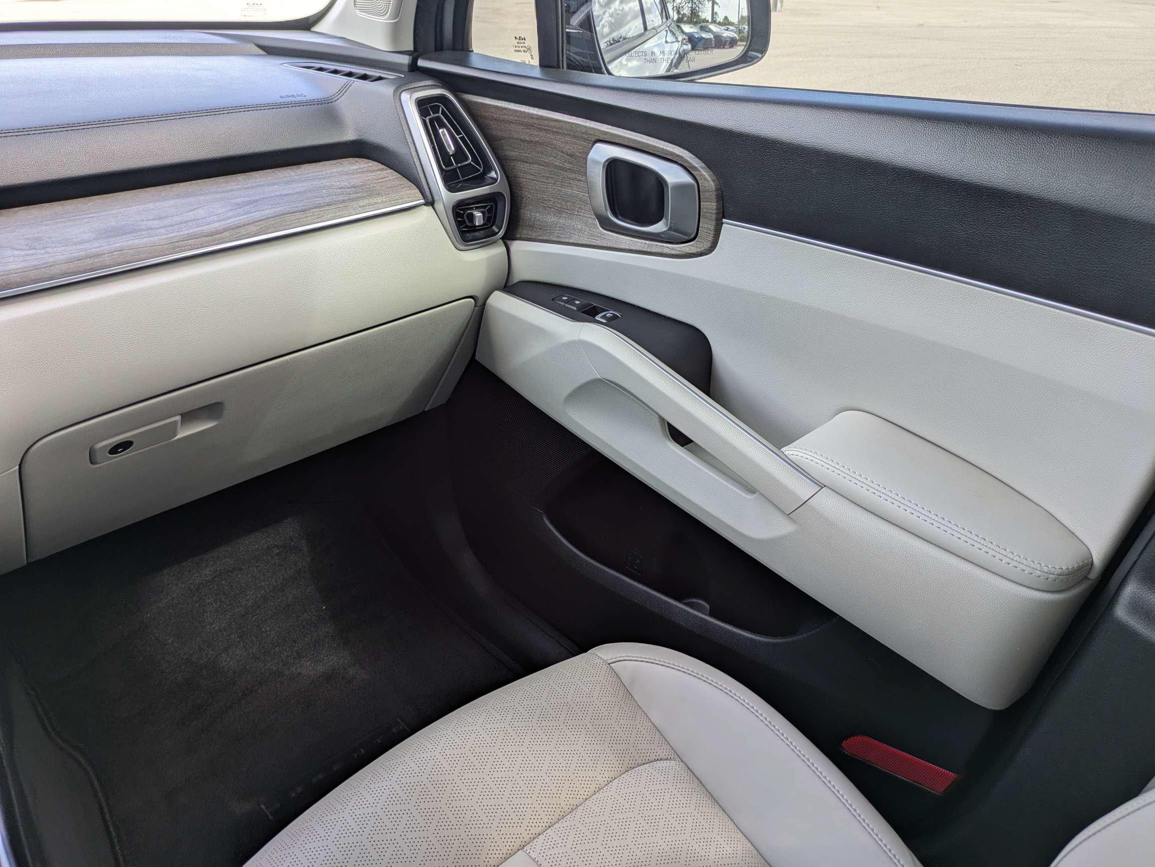 Certified 2023 Kia Sorento EX FWD image 17
