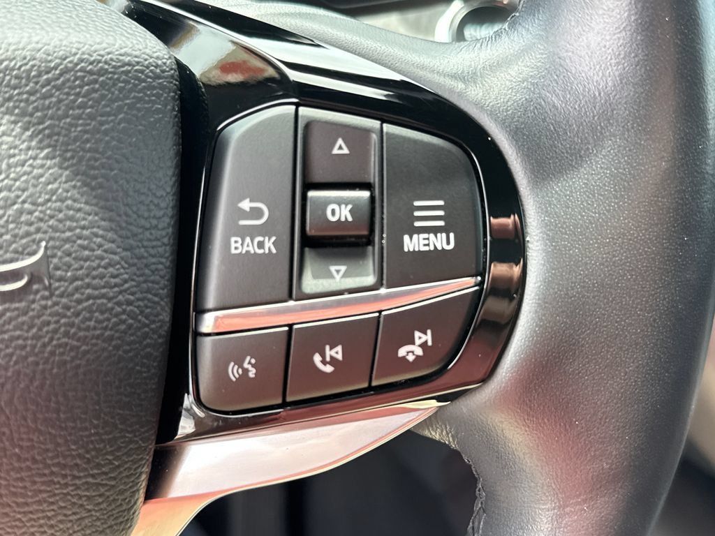 Used 2025 Ford Explorer Platinum w/ LUX Leather Package AWD/4WD image 24