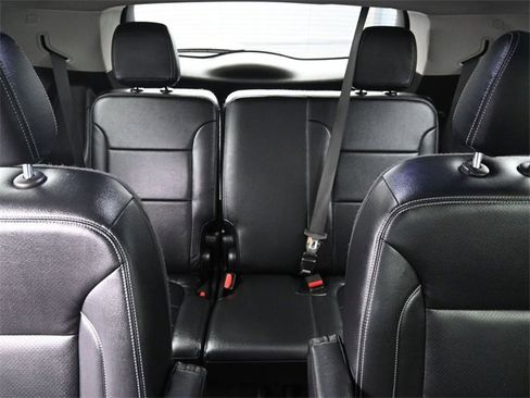 Used 2021 Buick Enclave Preferred image 12