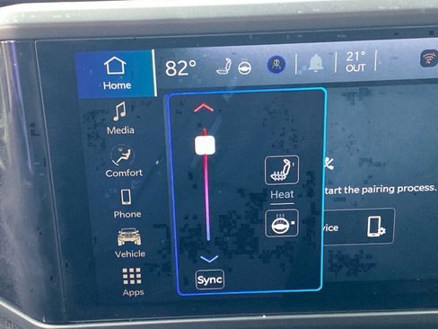 Used 2025 Jeep Wrangler Unlimited Rubicon 4xe w/ Convenience Group image 15