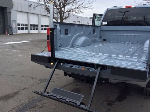 New 2026 Ford F350 Lariat w/ FX4 Off-Road Package image 18