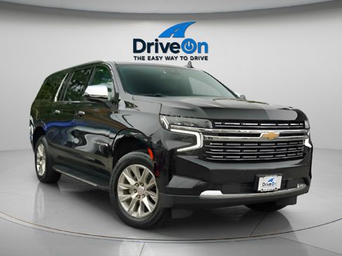 Used 2024 Chevrolet Suburban Premier image 11