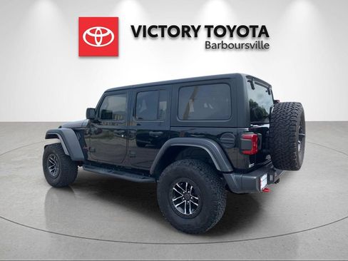 Used 2024 Jeep Wrangler Unlimited Rubicon w/ XTREMEE 35" Tire Package AWD/4WD image 3