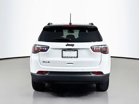 Used 2026 Jeep Compass Limited AWD/4WD image 8