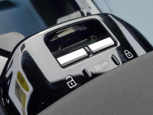 New 2026 Volvo EX30 Ultra w/ Protection Package Premier image 19