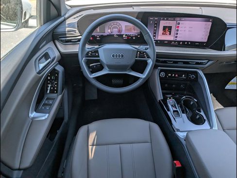New 2026 Audi Q5 Premium Plus image 7