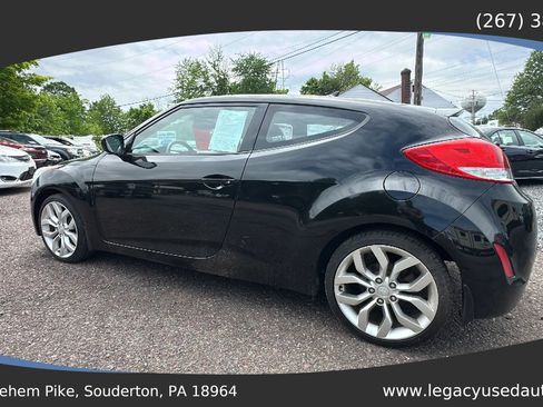 Used 2012 Hyundai Veloster w/ Style Pkg FWD image 17