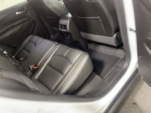 Used 2024 Chevrolet Equinox Premier image 22