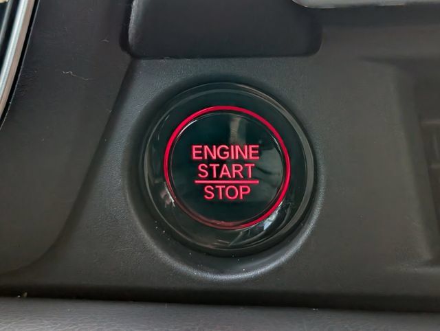 Used 2024 Honda Pilot Touring image 29
