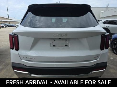 Used 2024 Kia Sorento S w/ Panoramic Sunroof Package AWD/4WD image 6