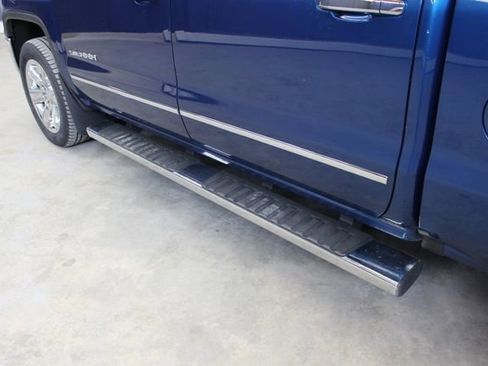 Used 2018 GMC Sierra 1500 SLT AWD/4WD image 40