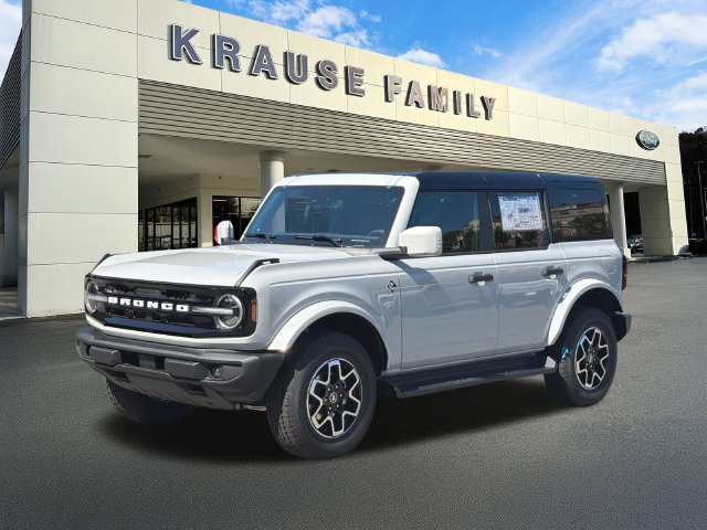 New 2026 Ford Bronco Outer Banks AWD/4WD image 3
