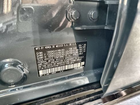 Used 2024 Honda HR-V EX-L image 27