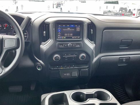 Used 2024 Chevrolet Silverado 1500 Custom AWD/4WD image 6