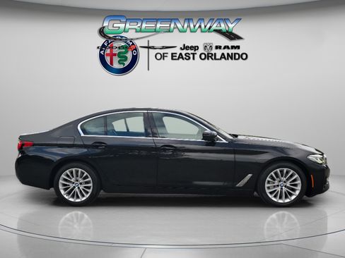 Used 2023 BMW 530i w/ Convenience Package image 9