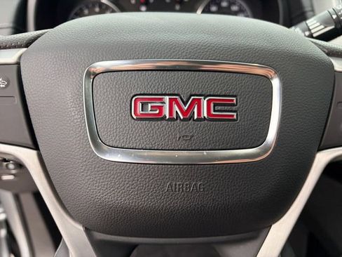 Certified 2024 GMC Terrain SLE w/ Driver Convenience Package image 7