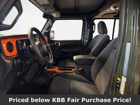 Used 2022 Jeep Gladiator Sport w/ Trailer Tow Package image 12