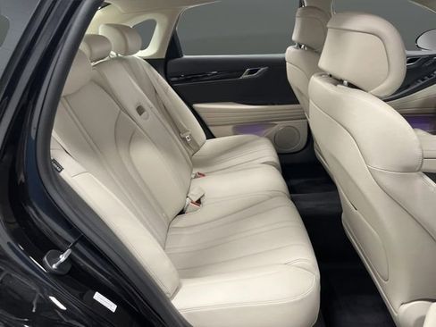 Used 2024 Genesis G80 2.5T image 30