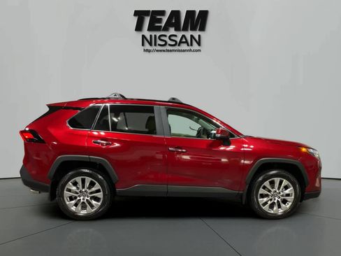 Used 2025 Toyota RAV4 Limited image 8