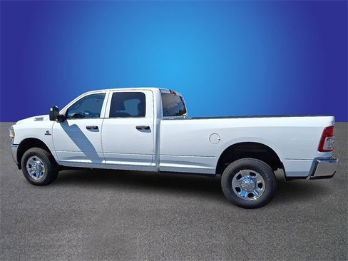 Used 2023 RAM 3500 Tradesman w/ Chrome Appearance Group image 6