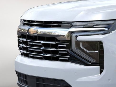 New 2026 Chevrolet Suburban Premier AWD/4WD image 13