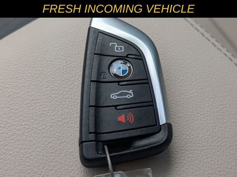 Used 2025 BMW 330i Sedan w/ M Sport Package RWD image 22