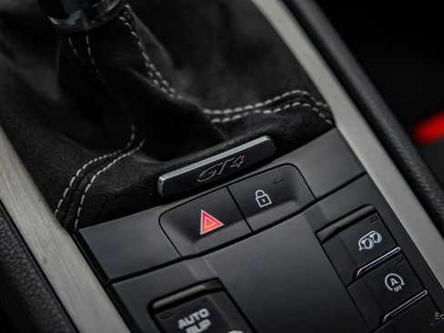 Used 2020 Porsche 718 Cayman GT4 image 78