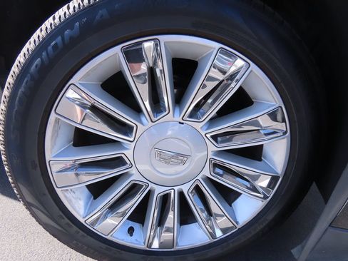 Used 2020 Cadillac Escalade Platinum AWD/4WD image 21