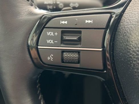 Certified 2025 Honda Accord Touring image 9