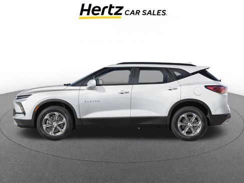 Used 2026 Chevrolet Blazer LT AWD/4WD image 3
