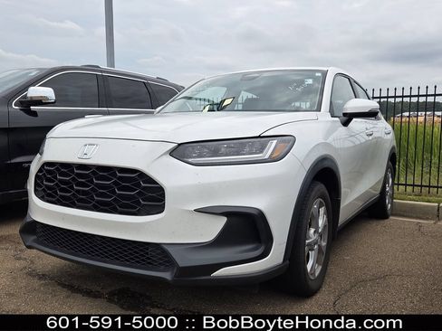 Used 2024 Honda HR-V LX image 1