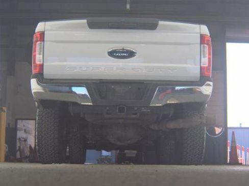 Used 2019 Ford F250 XL w/ Power Equipment Group AWD/4WD image 9