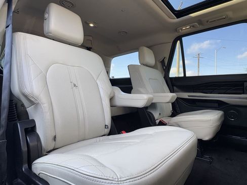 Used 2020 Ford Expedition Platinum image 34
