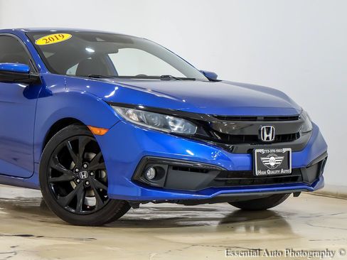Used 2019 Honda Civic Sport image 2