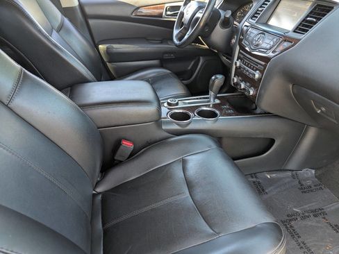 Used 2016 Nissan Pathfinder SL w/ SL Premium Package image 12