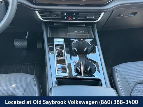 Certified 2024 Volkswagen Atlas SE AWD/4WD image 17