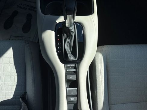 New 2026 Honda HR-V LX image 19