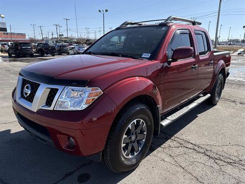 Used 2020 Nissan Frontier PRO-4X w/ Pro-4x Utility Package image 3