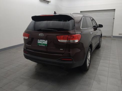 Used 2018 Kia Sorento LX image 7