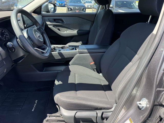 Used 2023 Nissan Rogue S AWD/4WD image 13