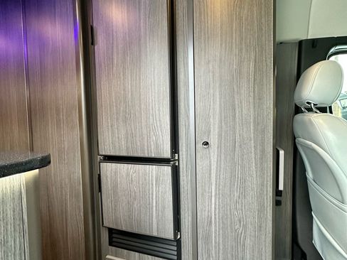 Used 2024 Mercedes-Benz Sprinter 3500 image 67