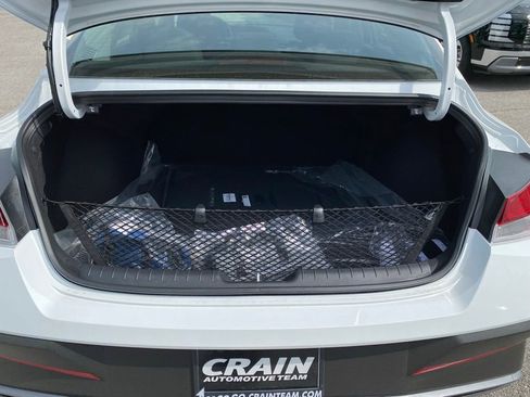 New 2026 Hyundai Elantra SE w/ Cargo Package FWD image 31