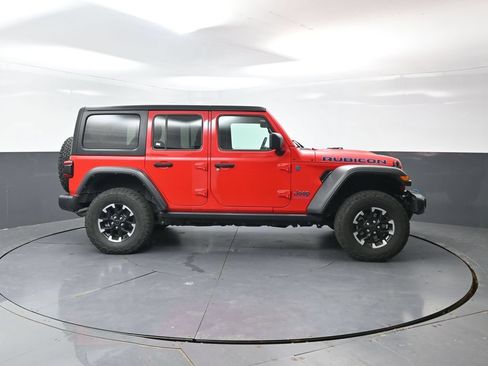 Used 2024 Jeep Wrangler Unlimited Rubicon 4xe AWD/4WD image 3