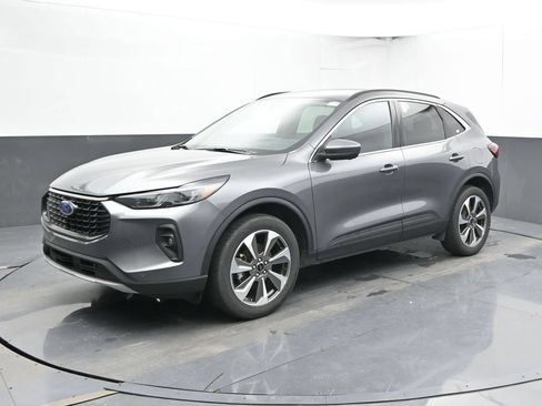 Used 2024 Ford Escape Platinum AWD/4WD image 8