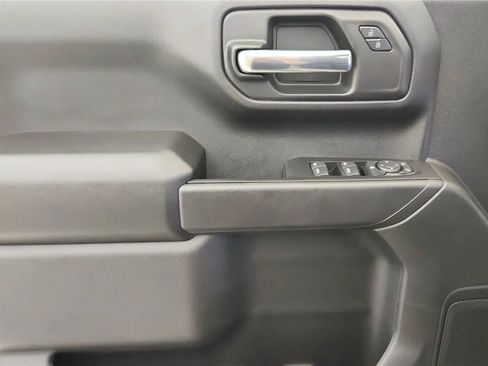 Used 2026 Chevrolet Silverado 1500 Custom Trail Boss AWD/4WD image 32