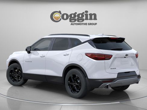 New 2026 Chevrolet Blazer LT w/ Convenience Package FWD image 2