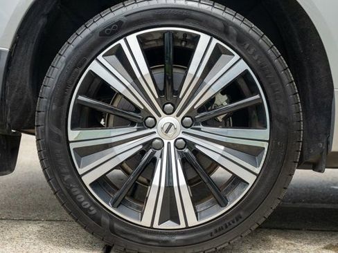 Used 2023 Volvo XC60 T8 Ultimate w/ Protection Package Premier AWD/4WD image 55