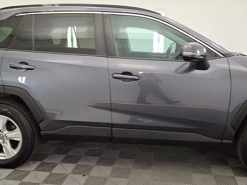 Used 2020 Toyota RAV4 XLE image 5
