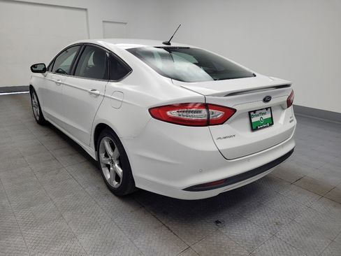 Used 2015 Ford Fusion SE image 5