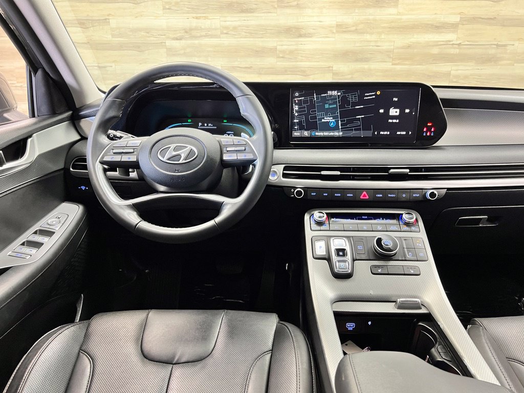 Used 2023 Hyundai Palisade XRT FWD image 2